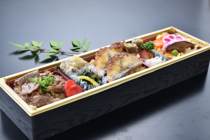 【7・8月限定】ふっくら鰻でスタミナ満点！うな重・牛めし・ちらし寿司の贅沢弁当付きお部屋食プランイメージ画像